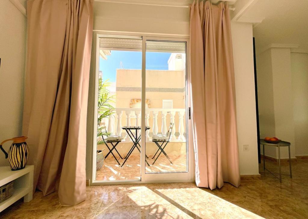 Apartamento Azzurro Apartman Torrevieja Kültér fotó